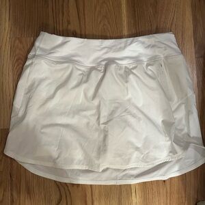 NWOT Outdoor Voices White Skort